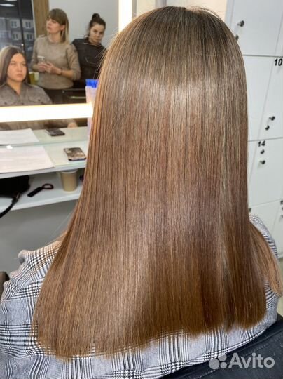 Кератиновое выпрямление волос