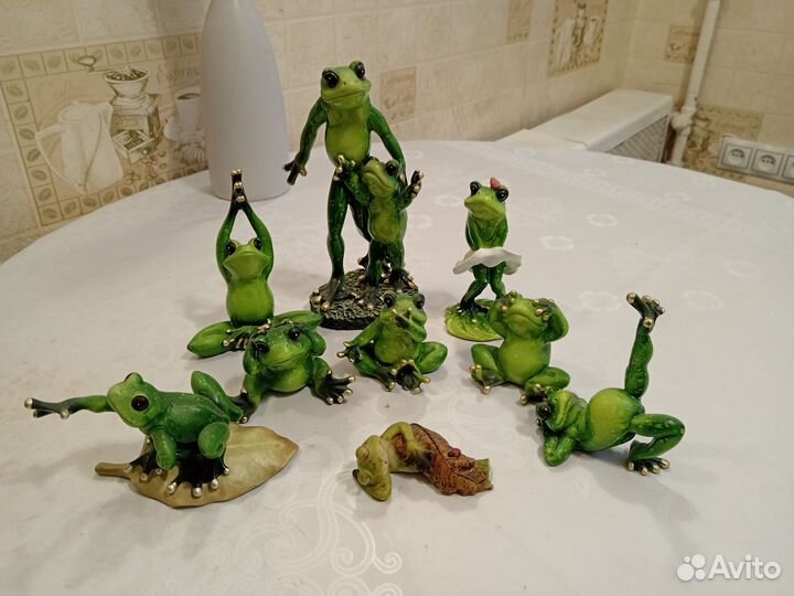 Коллекция лягушек
