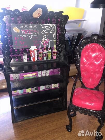 Monster high мебель