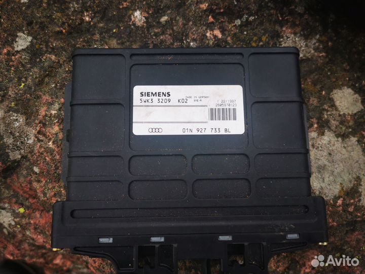 Блок управления АКПП эбу 01N927733BL