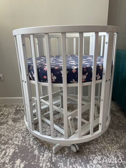 Детская кроватка трансформер с маятником