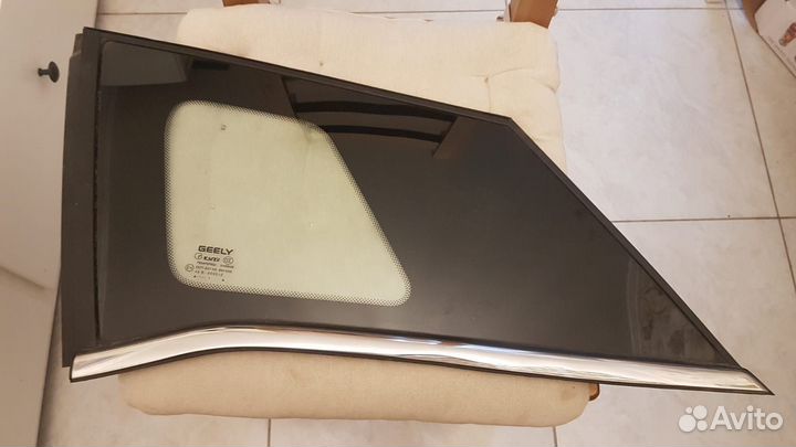 Заднее левое стекло Geely Atlas pro 2021