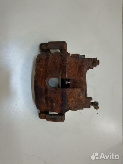 Суппорт Jeep Grand Cherokee, 1999