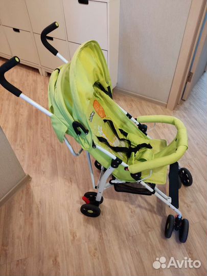 Прогулочная коляска трость babyton