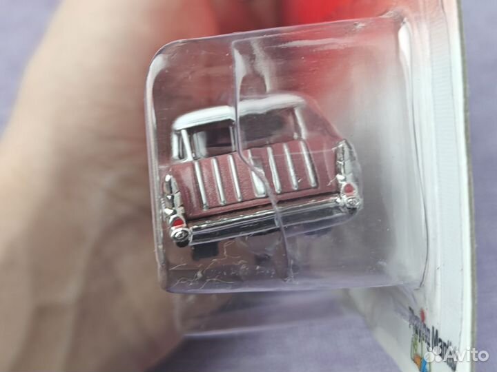 '57 Chevy Nomad - Johnny Lightning 1:64