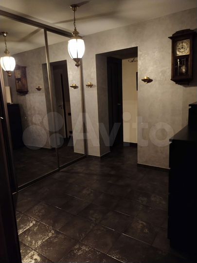 Комната 18 м² в 3-к., 11/16 эт.