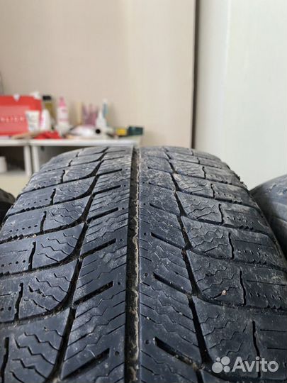 Michelin X-Ice XI3 185/65 R15C