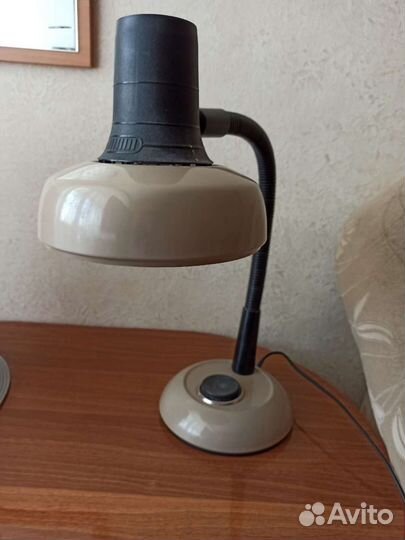 Лампа настольная