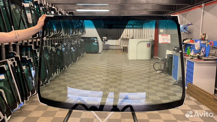 Лобовое стекло Ssangyong Kyron