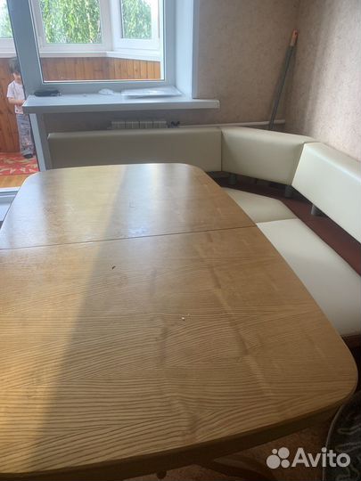 Кухонный уголок со столом бу