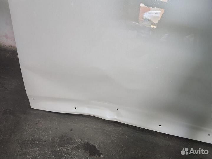 Автомобильная дверь