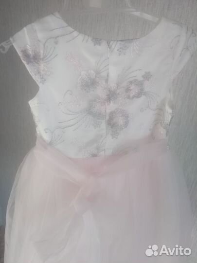 Нарядное платье для девочки 130 размер