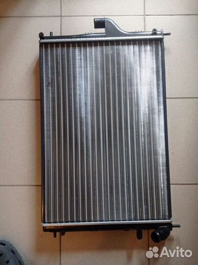 Радиатор Рено