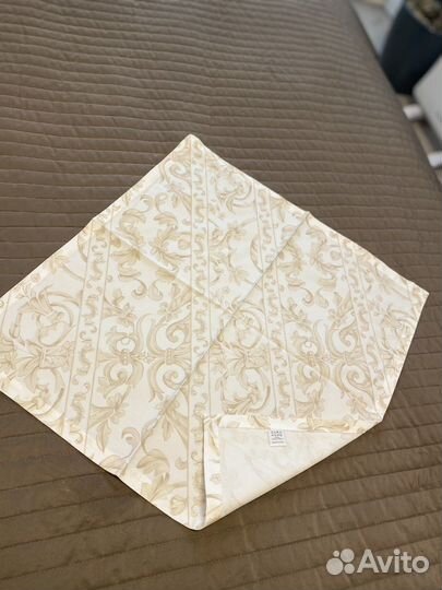 Скатерть и салфетки Zara home