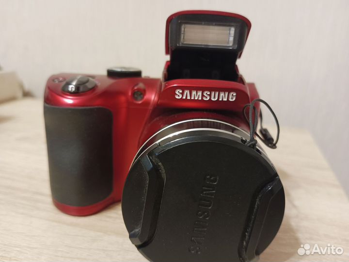 Компактный фотоаппарат Samsung wb100