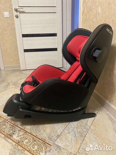 Детское автокресло Recaro Optiafix