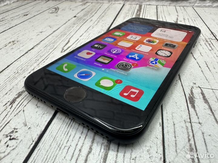 iPhone SE (2020), 128 ГБ