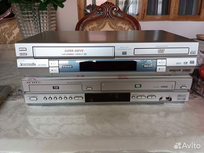 Видеомагнитофон panasonic