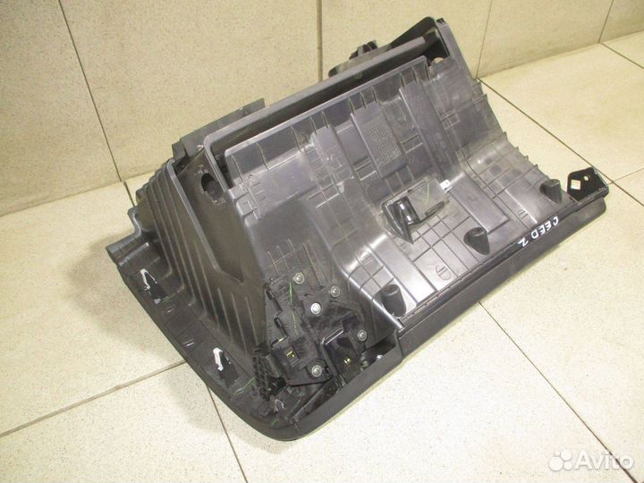 Бардачок Kia Ceed 2 (JD)