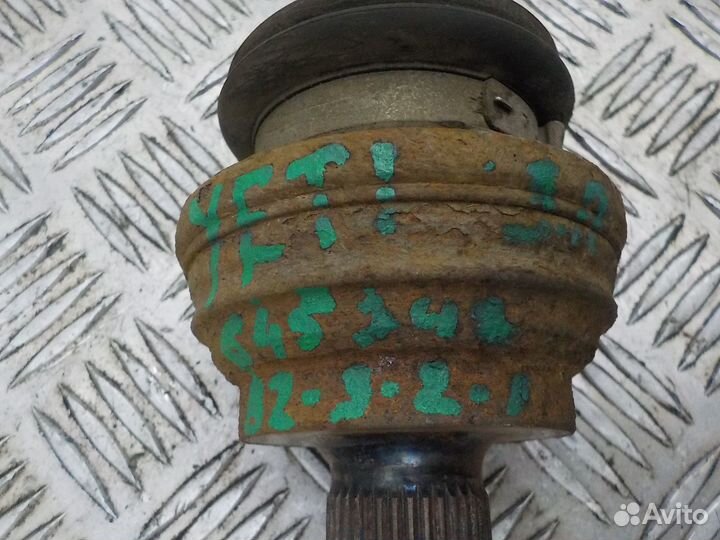 Привод задний правый на Skoda Yeti 1K0501204G