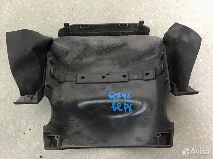 Кожух рулевой колонки верхний Audi Q7 4L 2005-2015