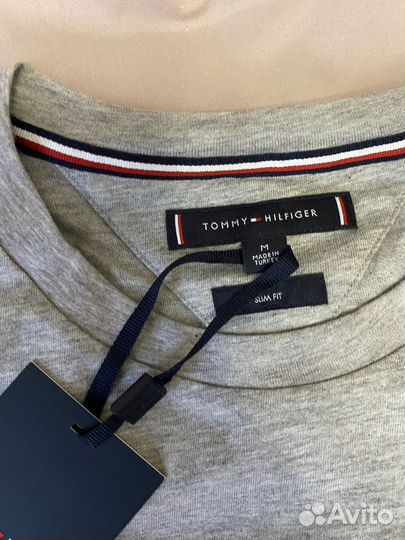 Tommy hilfiger футболка, размер S, оригинал