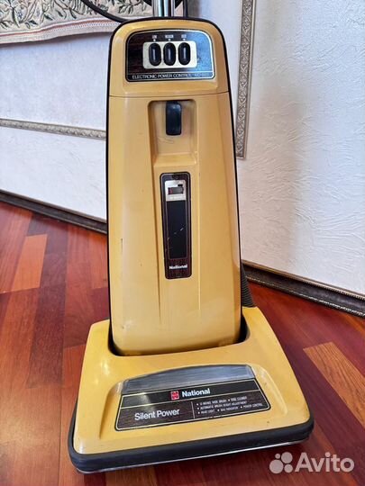 Пылесос National ретро