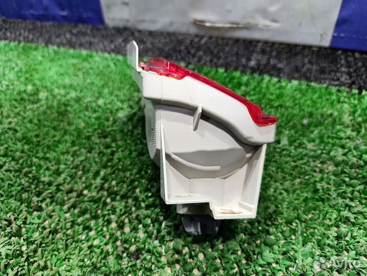 Противотуманная фара задняя левая Toyota Land Cruiser Prado