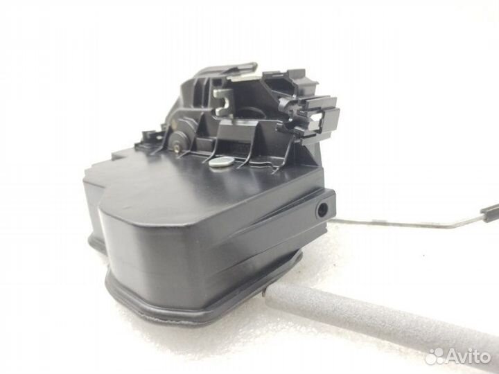 Замок двери задний левый Bmw 5-Series F10 2011