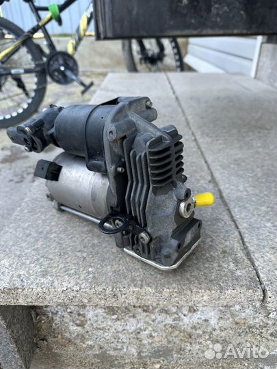 Компрессор пневмоподвески mercedes w164 w221