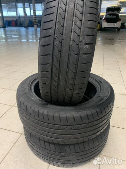 Maxtrek MAXIMUS M1 215/55 R17 98V