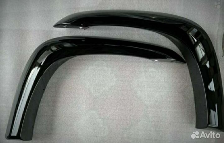 Молдинги расширитель на УАЗ Патриот в цвет