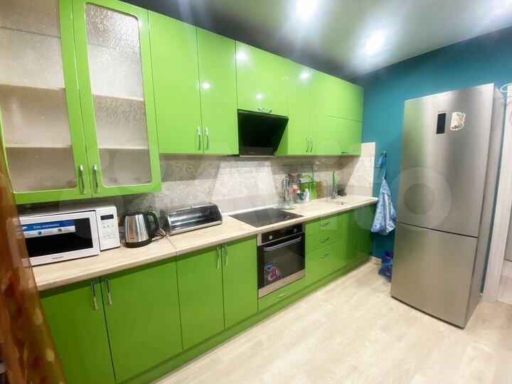 2-к. квартира, 60 м², 3/15 эт.