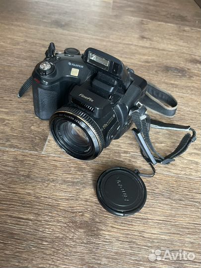 Зеркальный фотоаппарат fujifilm