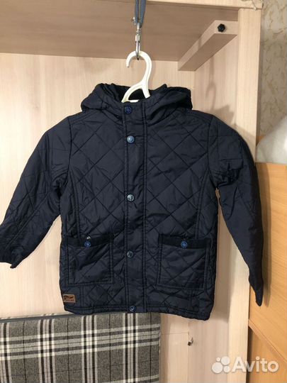 Куртки демисезонные для мальчика 152 и 122