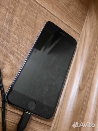 iPhone 6S, 32 ГБ