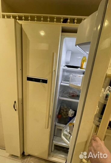 Холодильник двухдверный samsung