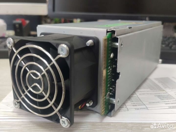 Блок питания Hypro HP-R650FF3