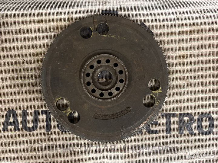 Маховик АКПП Mercedes W126 A1100320001