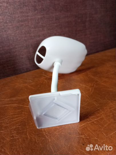 Мыльница на гибкой ножке, бежевая