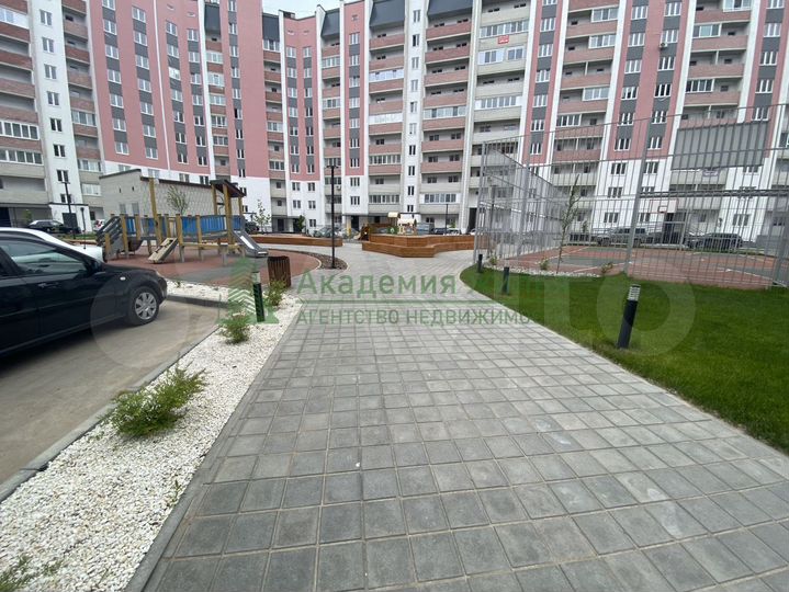 2-к. квартира, 83,6 м², 4/10 эт.