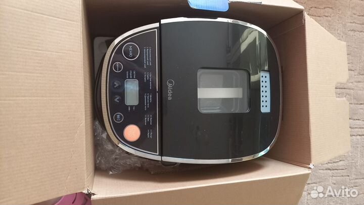 Хлебопечь Midea BM 220