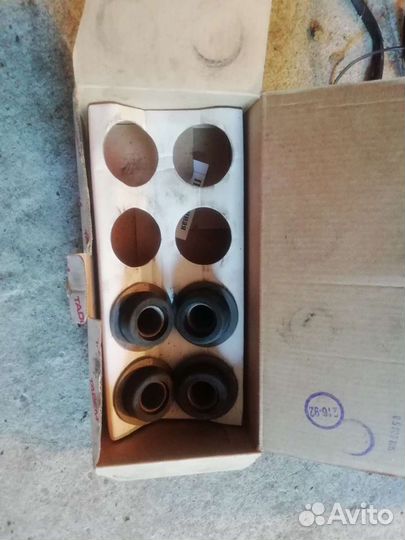 Шарниры рычага передней подвески ваз 21213