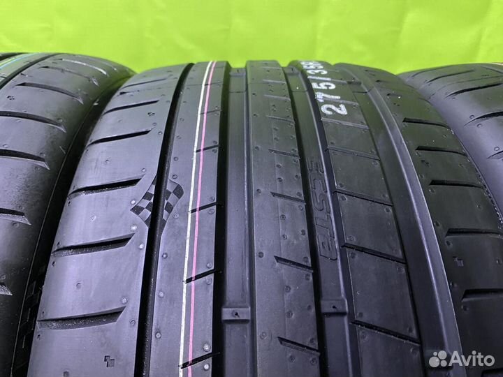 Kumho Ecsta PS91 245/40 R20 и 275/35 R20 102Y