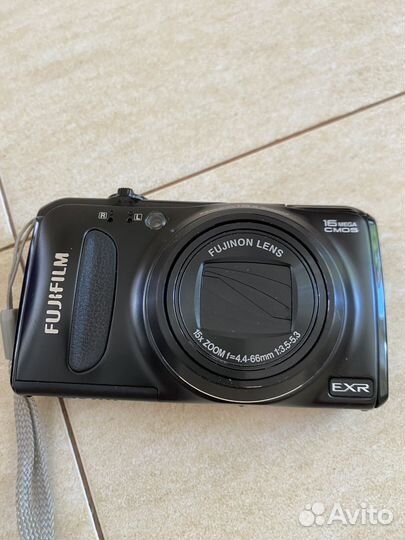 В доставке цифровой фотоаппарат fujii В доставке