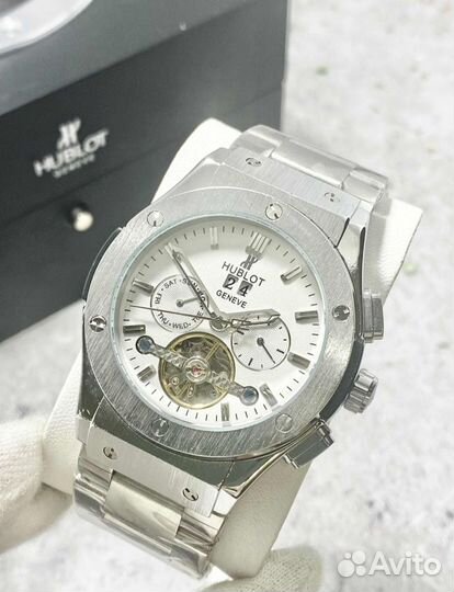 Новые мужские часы Hublot