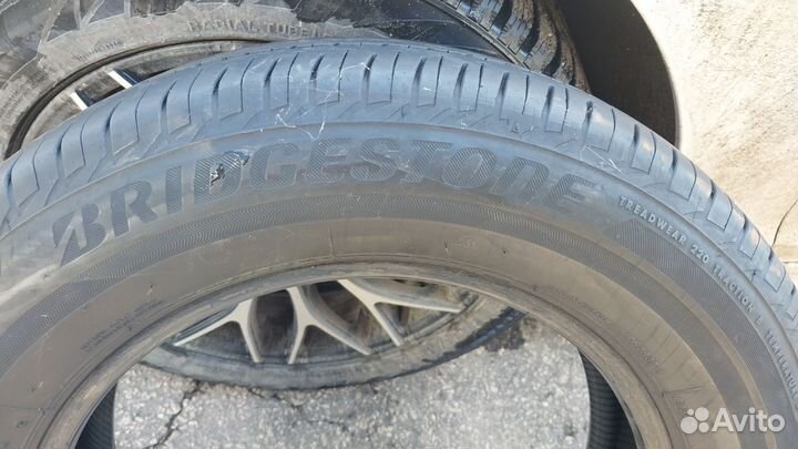 Bridgestone Ecopia EP300 205/65 R16 95V