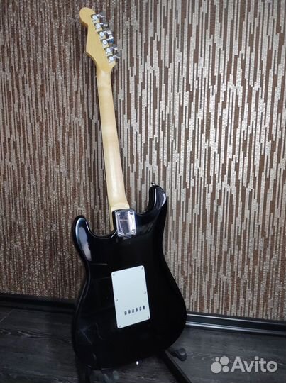 Электрогитара