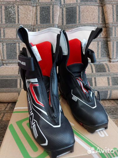 Лыжные ботинки spine concept skate nnn