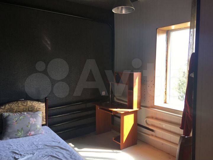 Дом 202 м² на участке 6 сот.